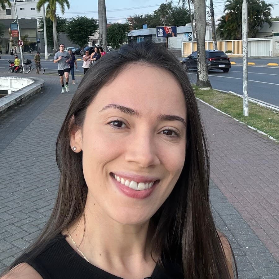 Foto de perfil de Eitonilda Neta – Criadora de Conteúdo de Finanças e Minimalismo